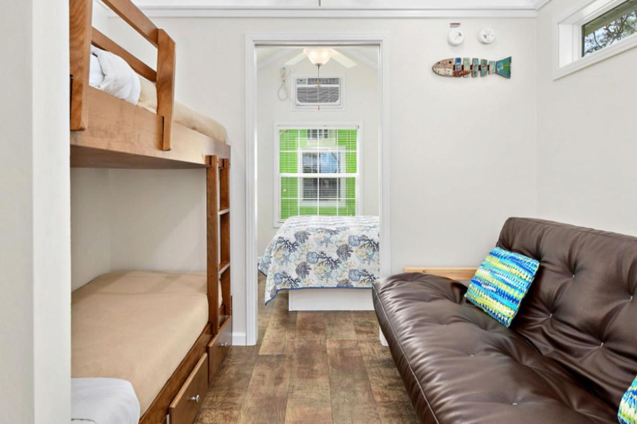 Jellystone Park Chincoteague Island Villa Oda fotoğraf